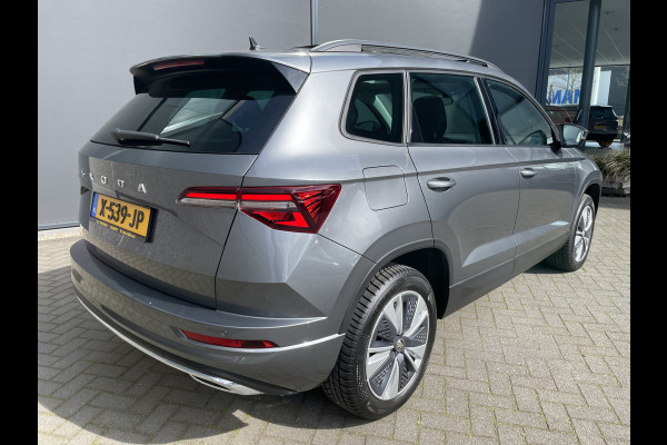 Škoda Karoq 1.5 TSI ACT Business Edition Plus Schuif/kanteldak - Achteruitrijcamera - Elektrische trekhaak stuurverwarming- Stoelverwarming - Parkeersensoren - Airco - Apple carplay - Navigatiesysteem - Achterspoiler - Stuur multifunctio Licht metalen velgen 17 inch - Bluetooth - Cruise control - Dakrails - Extra getint glas - Keyless entry/start - Led verlichting - Start/stop systeem - Elektrische ramen - Led verlichting