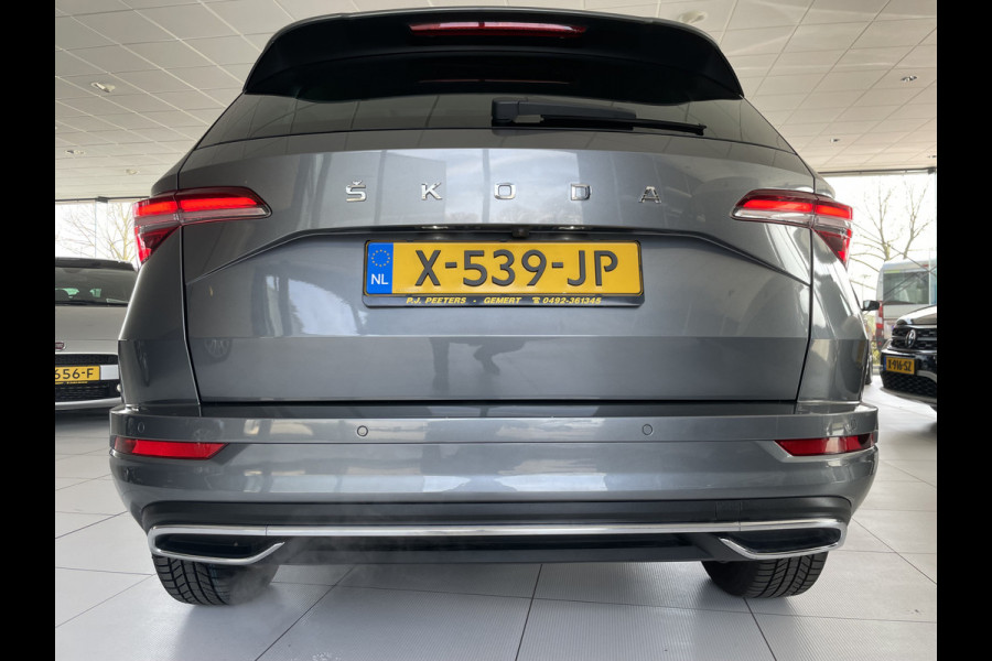 Škoda Karoq 1.5 TSI ACT Business Edition Plus Schuif/kanteldak - Achteruitrijcamera - Elektrische trekhaak stuurverwarming- Stoelverwarming - Parkeersensoren - Airco - Apple carplay - Navigatiesysteem - Achterspoiler - Stuur multifunctio Licht metalen velgen 17 inch - Bluetooth - Cruise control - Dakrails - Extra getint glas - Keyless entry/start - Led verlichting - Start/stop systeem - Elektrische ramen - Led verlichting