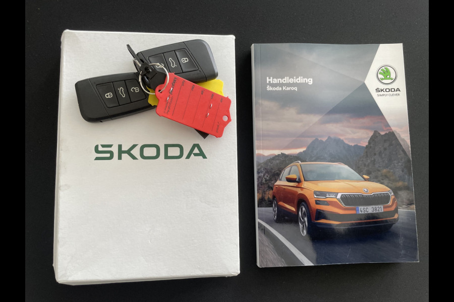 Škoda Karoq 1.5 TSI ACT Business Edition Plus Schuif/kanteldak - Achteruitrijcamera - Elektrische trekhaak stuurverwarming- Stoelverwarming - Parkeersensoren - Airco - Apple carplay - Navigatiesysteem - Achterspoiler - Stuur multifunctio Licht metalen velgen 17 inch - Bluetooth - Cruise control - Dakrails - Extra getint glas - Keyless entry/start - Led verlichting - Start/stop systeem - Elektrische ramen - Led verlichting