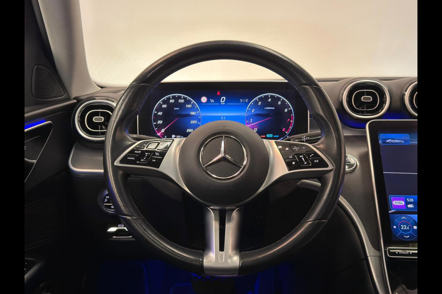 Mercedes-Benz C-Klasse 200 Luxury Line / Pano / NL-auto / Trekhaak