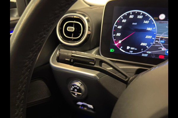 Mercedes-Benz C-Klasse 200 Luxury Line / Pano / NL-auto / Trekhaak