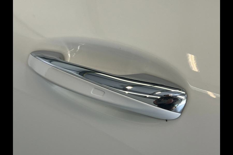 Mercedes-Benz CLA-Klasse 250e / AMG / Pano / Headup / Night