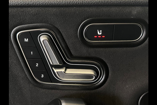 Mercedes-Benz CLA-Klasse 250e / AMG / Pano / Headup / Night