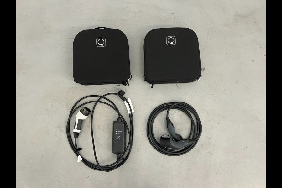 Mercedes-Benz CLA-Klasse 250e / AMG / Pano / Headup / Night