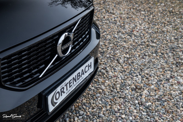 Volvo XC40 2.0 T4 R-Design | Panorama dak | Adaptieve cruise | Memory | Harman Kardon |