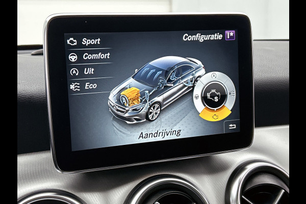 Mercedes-Benz CLA-Klasse 180 Business Solution AMG(Goed OnderH, Panorama, Camera, Carplay, Navi, StoelV, Etc)