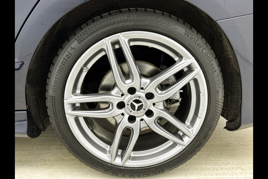 Mercedes-Benz CLA-Klasse 180 Business Solution AMG(Goed OnderH, Panorama, Camera, Carplay, Navi, StoelV, Etc)