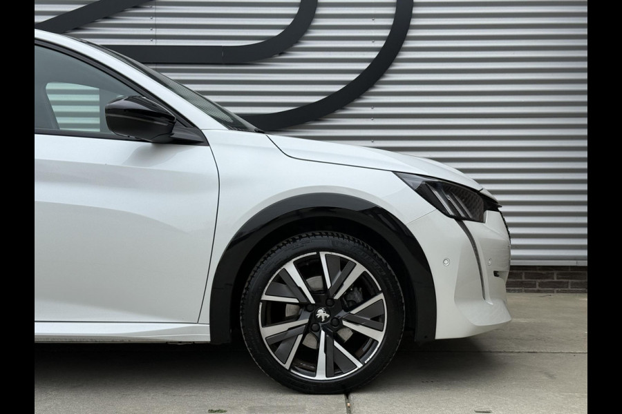 Peugeot 208 1.2 PureTech GT-Line 1e Eigenaar|Pano|Navi|Clima|Cruise|Camera|Trekhaak|Carplay|PDV V+A|Nieuwe APK bij aflevering