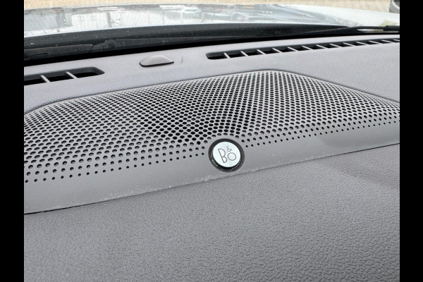 Ford Kuga 2.5 PHEV ST-Line X 225pk | Driver Assistance Pack | Winterpack | Technology Pack | All Weather Banden