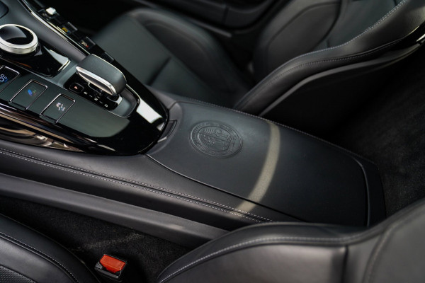 Mercedes-Benz AMG GT 4.0 S Premium | Facelift | Keramisch | BTW incl. | 522PK | Sunroof | Stoelkoeling | Dealer onderhouden | NAP