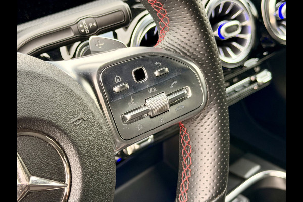 Mercedes-Benz A-Klasse 180 Business Solution AMG A35 Bumpers 19" AMG Velgen | Camera