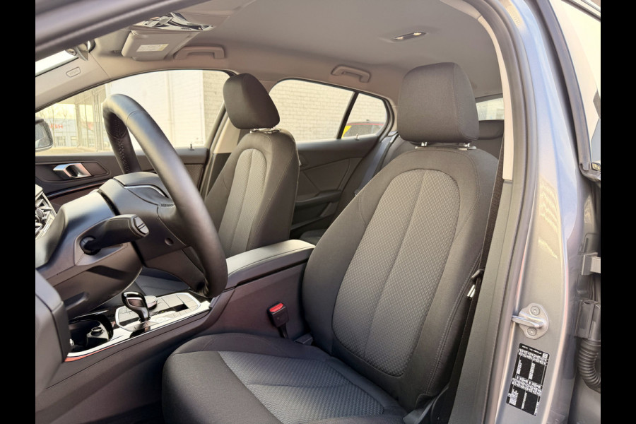 BMW 1-serie 118i Navi | Digitale Cockpit | Harman Kardon | Camera