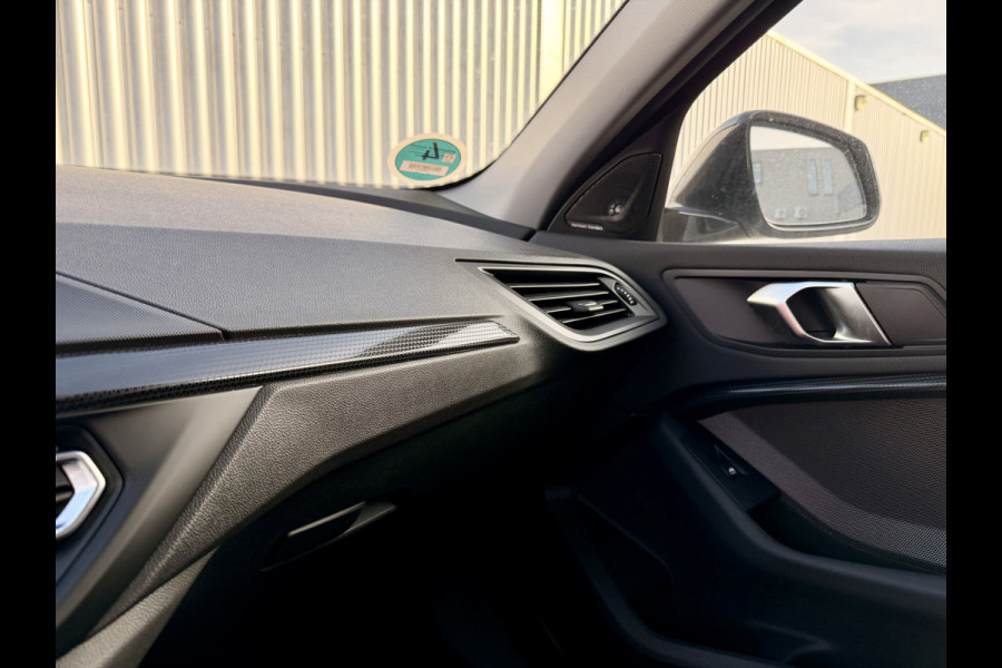 BMW 1-serie 118i Navi | Digitale Cockpit | Harman Kardon | Camera