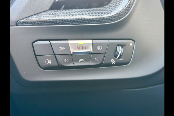 BMW 1-serie 118i Navi | Digitale Cockpit | Harman Kardon | Camera