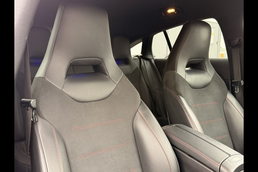 Mercedes-Benz CLA-Klasse Shooting Brake 180 Business Solution AMG NAVI | Camera | Stoelverwarming | 18" velgen