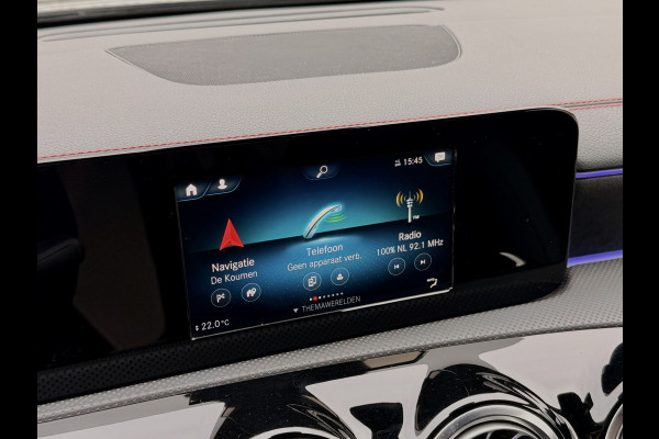 Mercedes-Benz CLA-Klasse Shooting Brake 180 Business Solution AMG NAVI | Camera | Stoelverwarming | 18" velgen