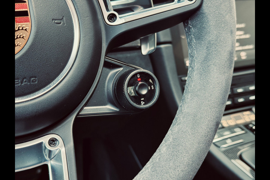 Porsche 911 3.0 Carrera 4 GTS 991 Sport Chrono | BOSE | LIFT