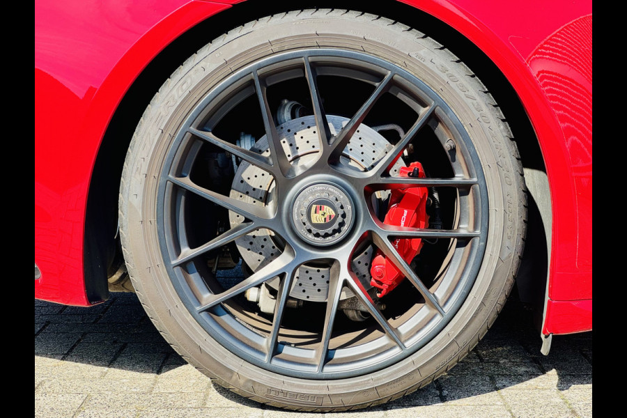 Porsche 911 3.0 Carrera 4 GTS 991 Sport Chrono | BOSE | LIFT