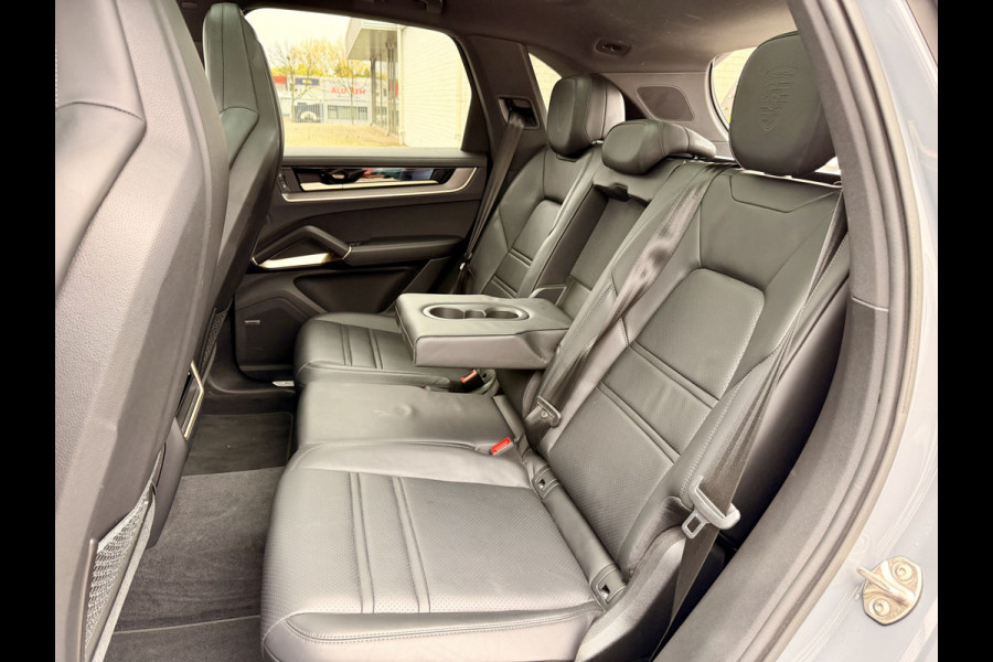 Porsche Cayenne 3.0 E-Hybrid Sport Design 22" | Facelift | PPF | BOSE | PANO