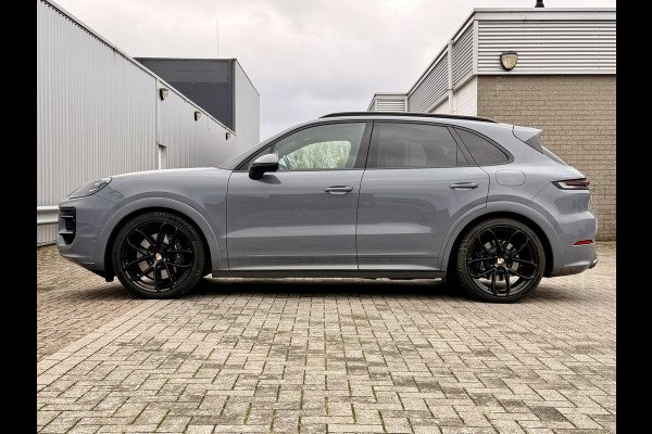 Porsche Cayenne 3.0 E-Hybrid Sport Design 22" | Facelift | PPF | BOSE | PANO