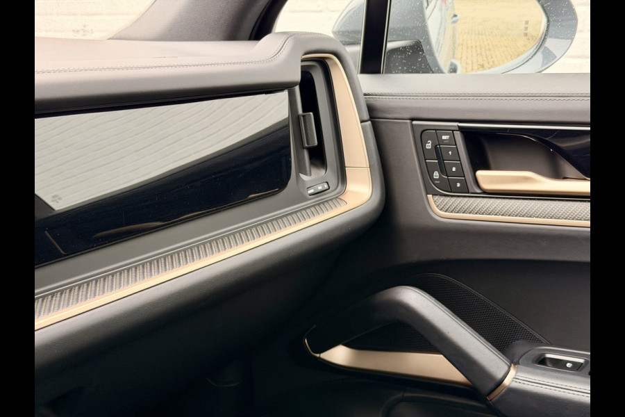 Porsche Cayenne 3.0 E-Hybrid Sport Design 22" | Facelift | PPF | BOSE | PANO