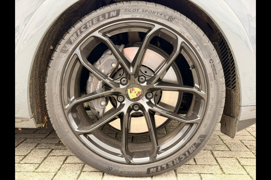 Porsche Cayenne 3.0 E-Hybrid Sport Design 22" | Facelift | PPF | BOSE | PANO