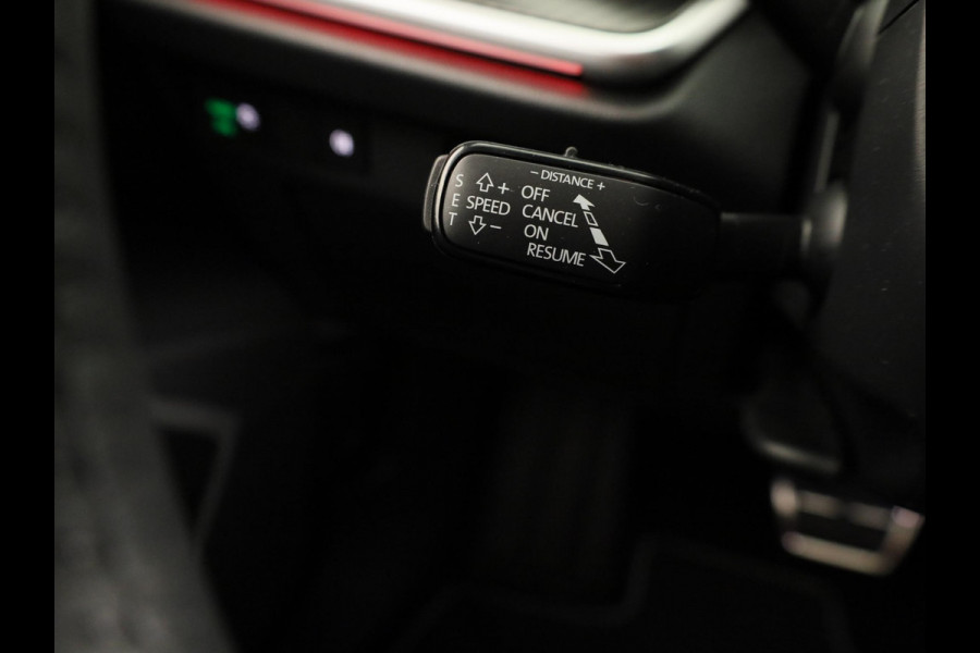 Škoda Elroq 60 Sportline 204pk | Adaptive Cruise Control | 20 inch | Blind Spot | Stoelverwarming