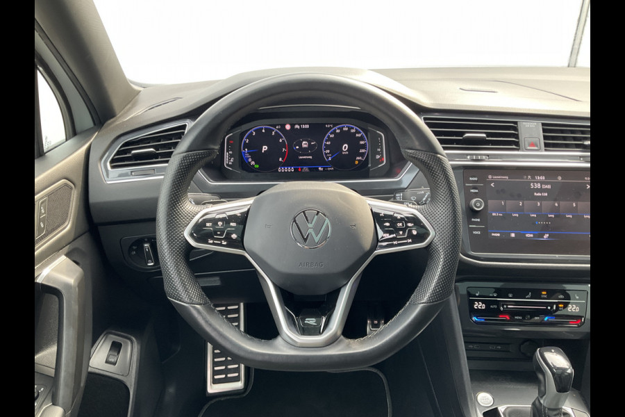 Volkswagen Tiguan Allspace 1.5 TSI R-Line 7p. Pano.dak Stoelverw. Carplay Business+