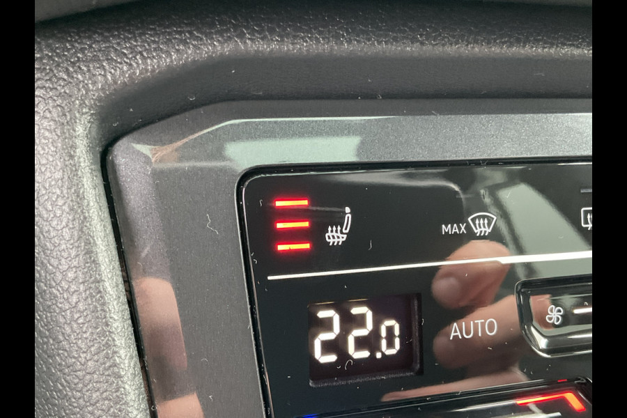 Volkswagen Tiguan Allspace 1.5 TSI R-Line 7p. Pano.dak Stoelverw. Carplay Business+