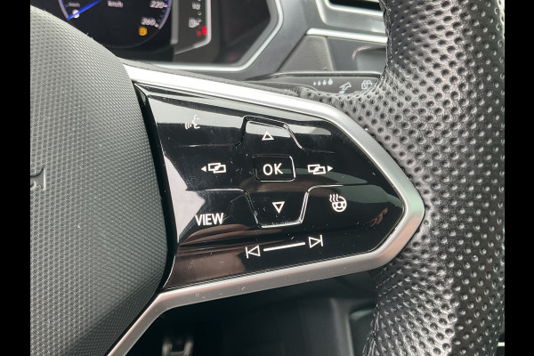 Volkswagen Tiguan Allspace 1.5 TSI R-Line 7p. Pano.dak Stoelverw. Carplay Business+