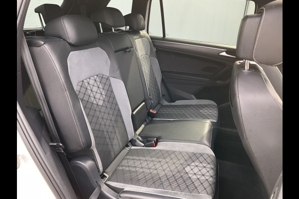 Volkswagen Tiguan Allspace 1.5 TSI R-Line 7p. Pano.dak Stoelverw. Carplay Business+