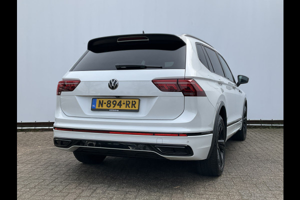 Volkswagen Tiguan Allspace 1.5 TSI R-Line 7p. Pano.dak Stoelverw. Carplay Business+