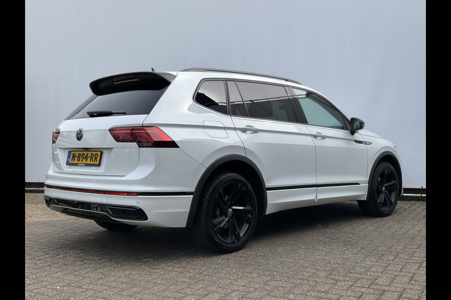 Volkswagen Tiguan Allspace 1.5 TSI R-Line 7p. Pano.dak Stoelverw. Carplay Business+