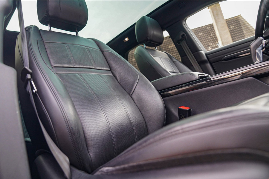 Land Rover Range Rover Evoque 2.0 P200 AWD R-Dynamic HSE | Panorama | Memory | Stoelverwarming | Camera
