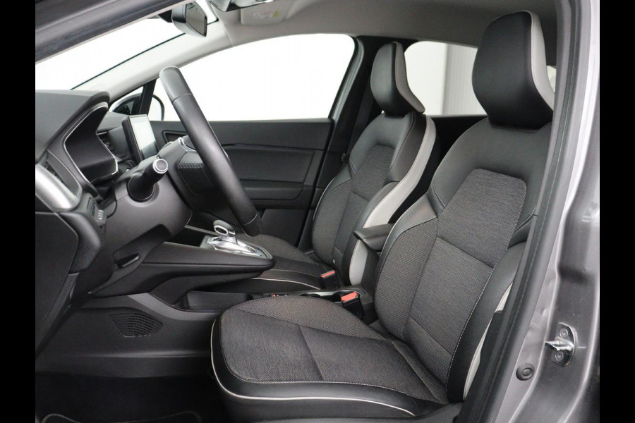 Renault Captur 1.6 E-Tech full hybrid 145 iconic | Carplay | LED | PDC | Cruise control | Climate control | Navigatie | Vitual Cockpit