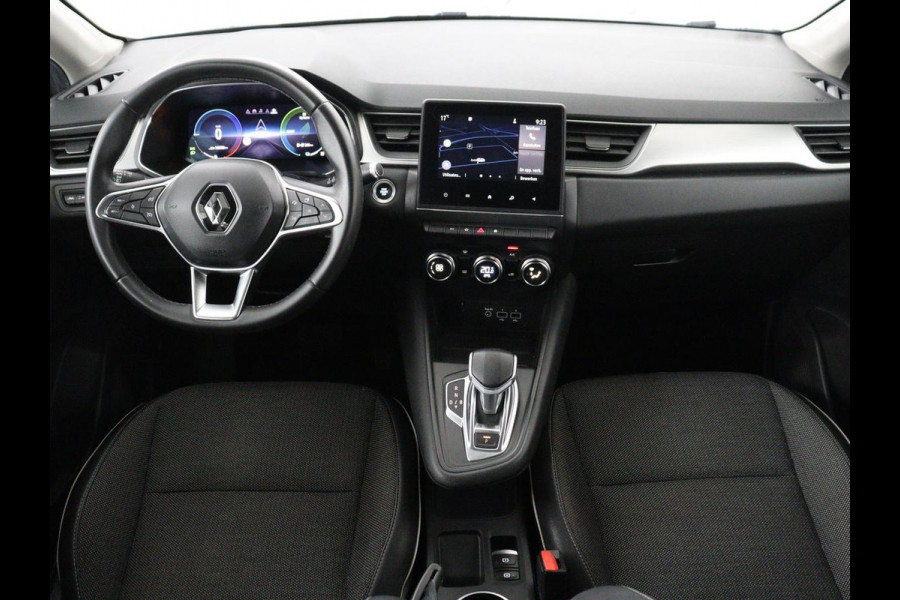 Renault Captur 1.6 E-Tech full hybrid 145 iconic | Carplay | LED | PDC | Cruise control | Climate control | Navigatie | Vitual Cockpit