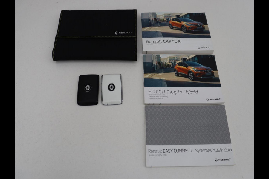 Renault Captur 1.6 E-Tech full hybrid 145 iconic | Carplay | LED | PDC | Cruise control | Climate control | Navigatie | Vitual Cockpit