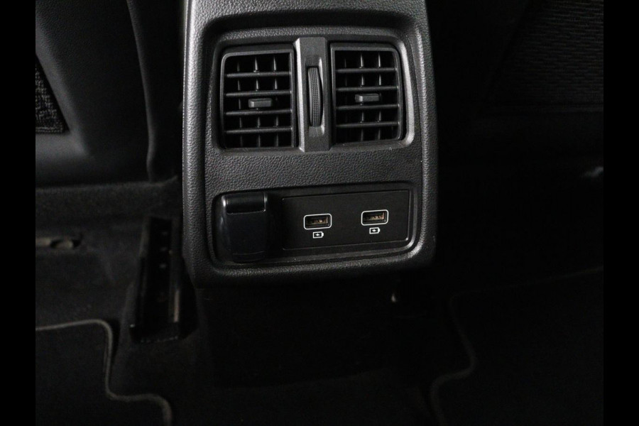 Renault Captur 1.6 E-Tech full hybrid 145 iconic | Carplay | LED | PDC | Cruise control | Climate control | Navigatie | Vitual Cockpit