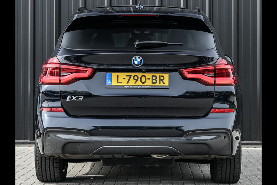 BMW iX3 High Executive 80 kWh | NL-Auto | M-Sport | Comfort access | Panorama dak | Trekhaak | Head-up | Active cruise | 360 Camera | Am
