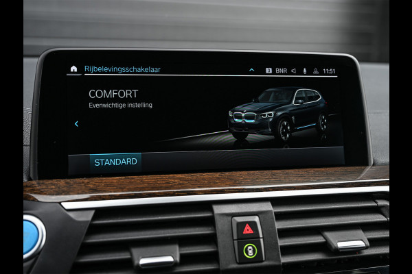 BMW iX3 High Executive 80 kWh | NL-Auto | M-Sport | Comfort access | Panorama dak | Trekhaak | Head-up | Active cruise | 360 Camera | Am