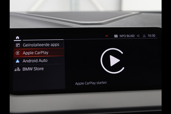 BMW 1-serie 120i Business Edition Plus | Leder | Sportstoelen | Carplay | Stoelverwarming | Live Cockpit | Parkeerhulp | Climate control