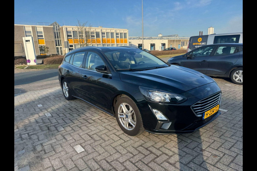Ford FOCUS Wagon 1.0 EcoBoost Trend Edition Business 125pk | Navigatie | Trekhaak |