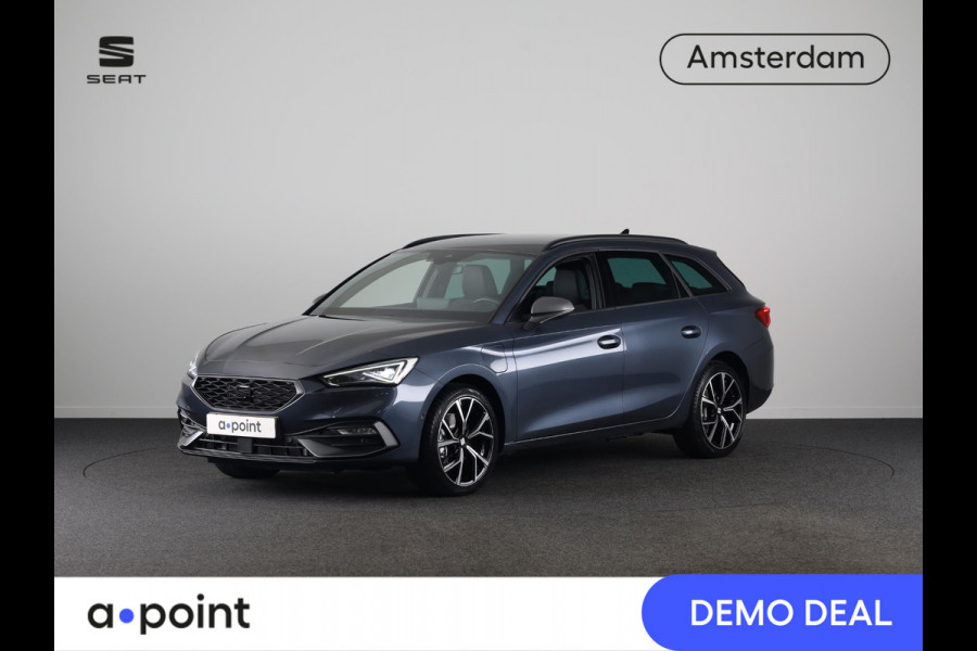 Seat Leon Sportstourer 1.5 TSI e-Hybrid Style Business Intense 204pk | Trekhaak | Safe & Drive | 18 inch velgen | Black Pack |