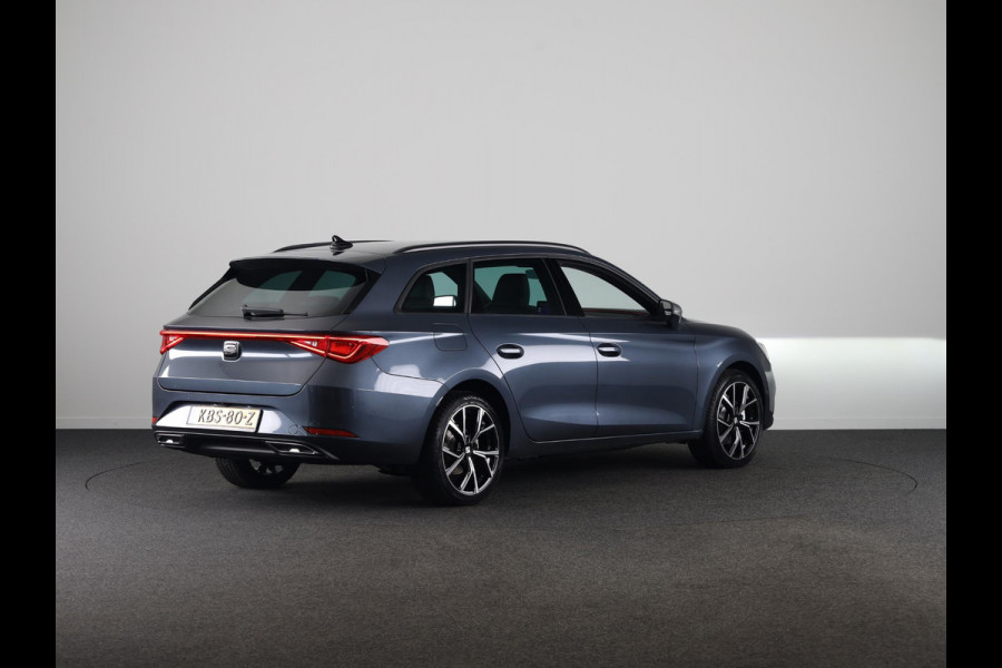 Seat Leon Sportstourer 1.5 TSI e-Hybrid Style Business Intense 204pk | Trekhaak | Safe & Drive | 18 inch velgen | Black Pack |
