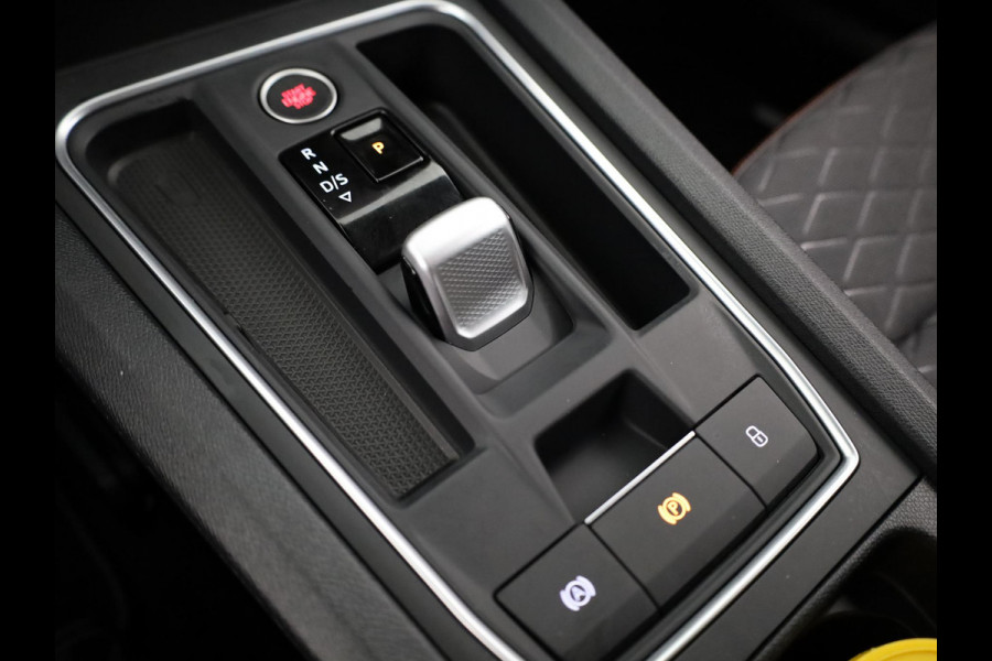 Seat Leon Sportstourer 1.5 TSI e-Hybrid Style Business Intense 204pk | Trekhaak | Safe & Drive | 18 inch velgen | Black Pack |