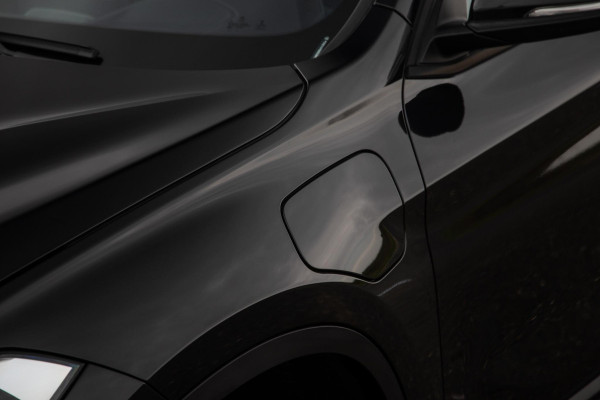 BMW X1 xDrive25e Executive CAMERA / CARPLAY / HEAD UP DISPLAY / LEDER / LED / CRUISE CONTROLE / STOELVERWARMING