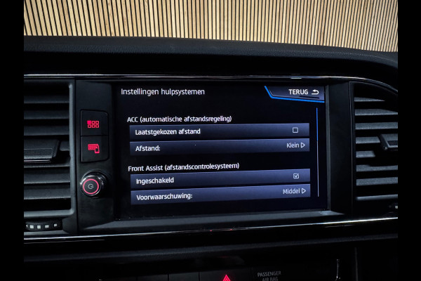 Seat Leon 1.5 TSI FR Business Intense PANO|BEATS AUDIO|ACC|FULL LED|AMBIENT|18 INCH