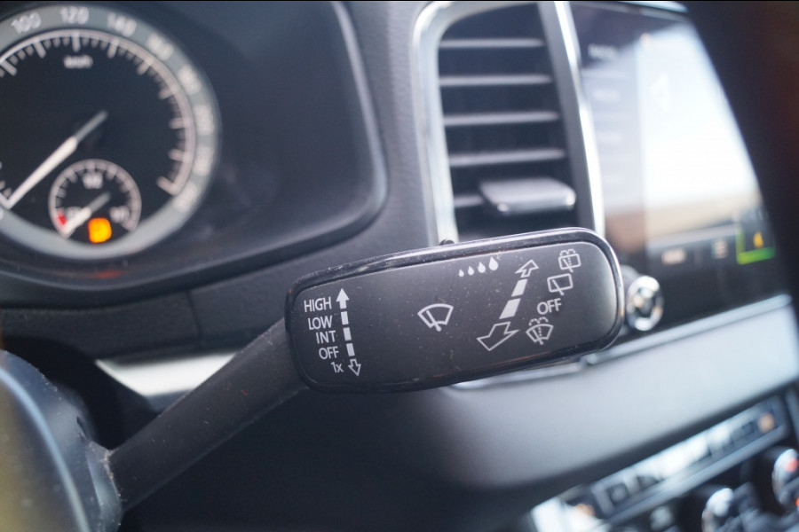 Škoda Karoq 1.0 TSI 110pk Business Edition Plus -NAVI-ECC-CAM-ACC-