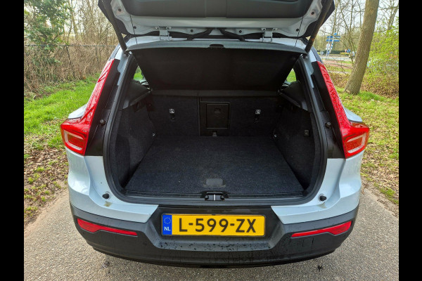 Volvo XC40 1.5 T3 R-Design / panoramadak