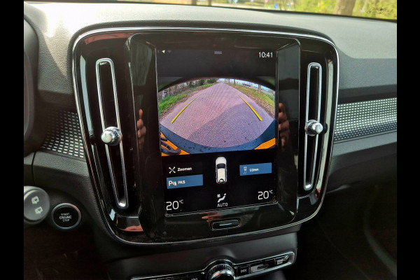 Volvo XC40 1.5 T3 R-Design / panoramadak